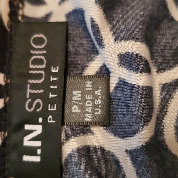 NWOT I.N. Studio Petite Women's 3/4 Sleeve Cross Body Top Size PM - Picture 7 of 8